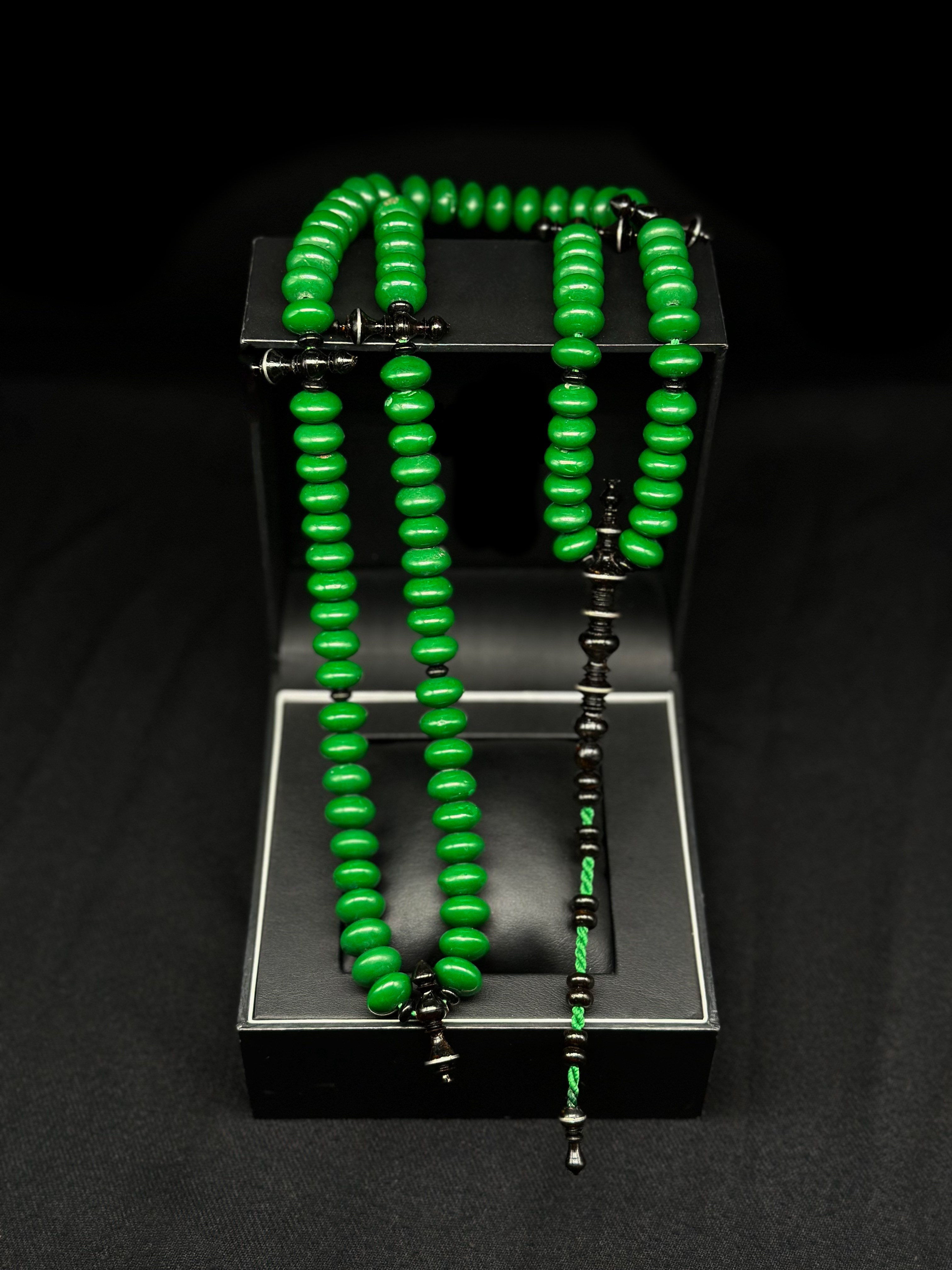 Green Marjan x Black Yusr Tasbih